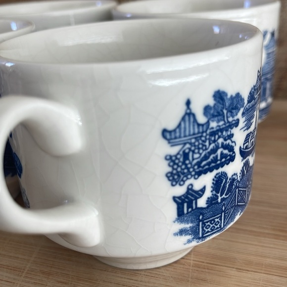 Vintage Churchill BLUE WILLOW Tea Coffee Cups England Staffordshire Transferware - Picture 5 of 10